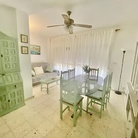 Primera Línea De Playa Y Céntrico