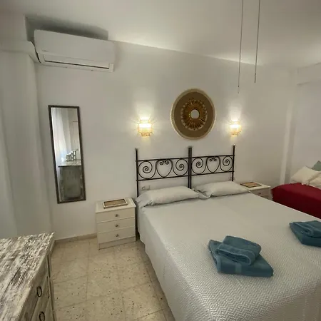 Primera Línea De Playa Y Céntrico *