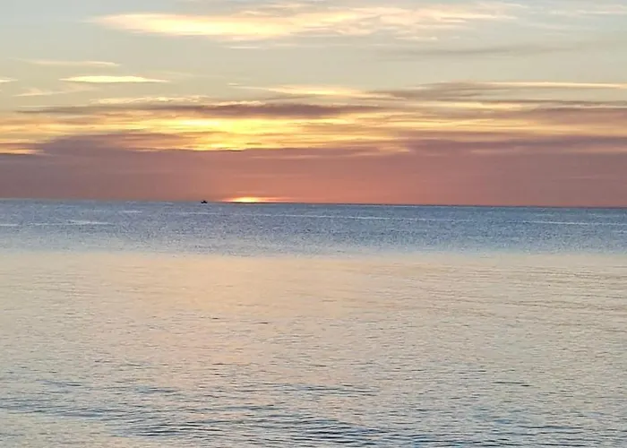 Primera Línea De Playa Y Céntrico Fuengirola