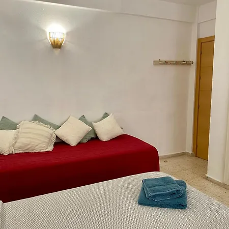 Primera Linea De Playa Y Centrico Апартаменты *